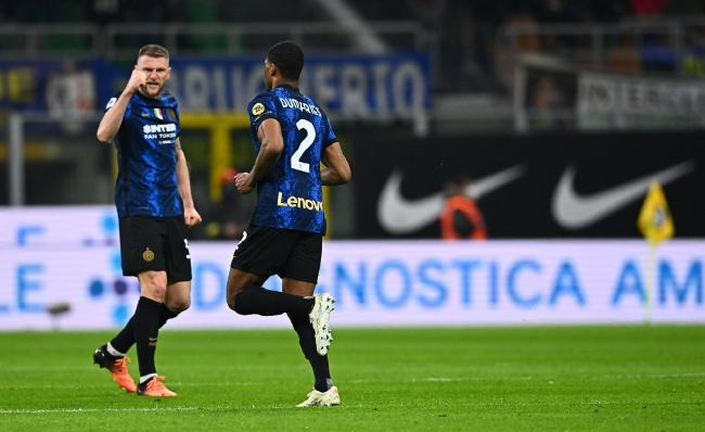 与此同时 与此同时